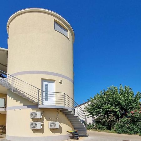 Appartamento Silos Mare Novigrad Istria Esterno foto