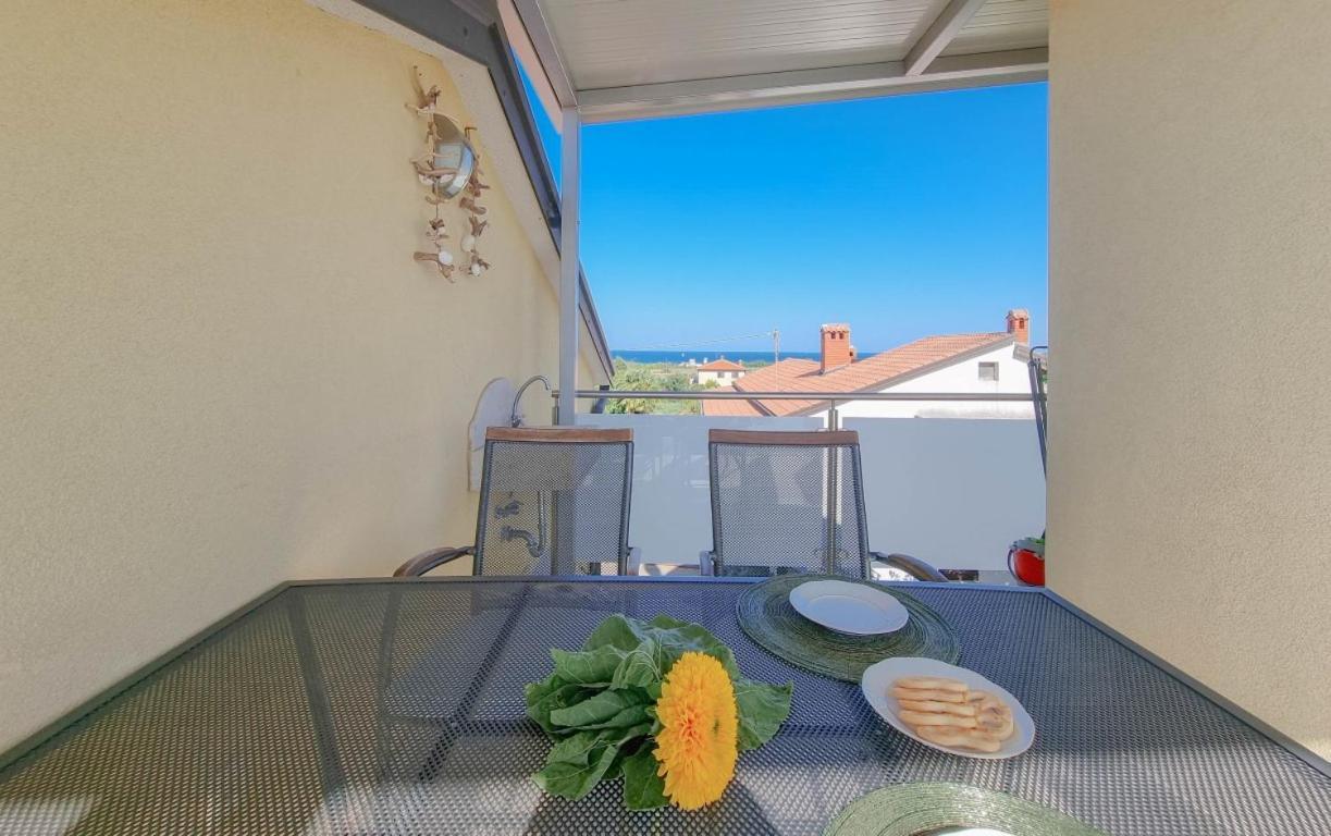 Appartamento Silos Mare Novigrad Istria Esterno foto