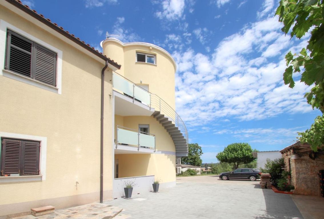 Appartamento Silos Mare Novigrad Istria Esterno foto