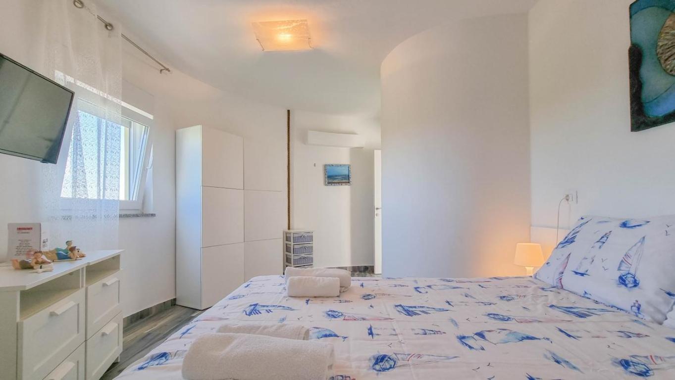 Appartamento Silos Mare Novigrad Istria Esterno foto